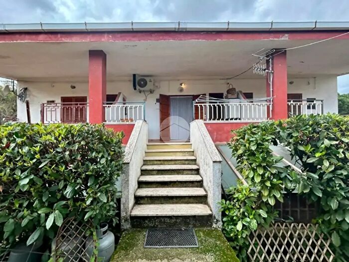 Appartamento trilocale in vendita in Contrada Gualtieri, San Giovanni A Piro