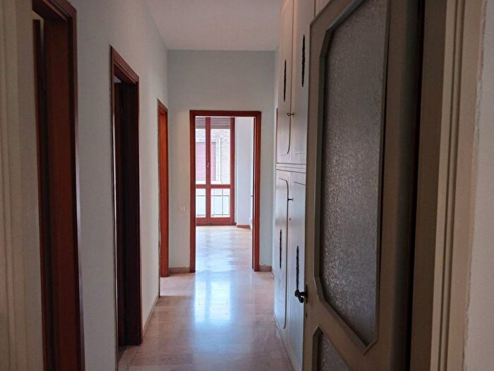 Appartamento con 5 locali in affitto in Via Nicola Fabrizi, Centro Storico, Modena