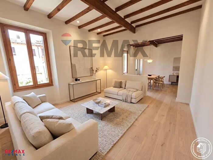 Appartamento quadrilocale in vendita in Via Magenta, Castelfranco Piandiscò