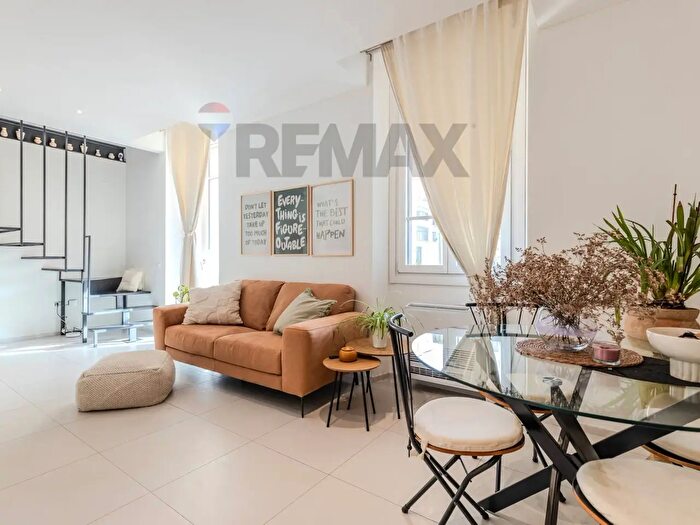 Appartamento trilocale in affitto in Via Liguria, Cagliari