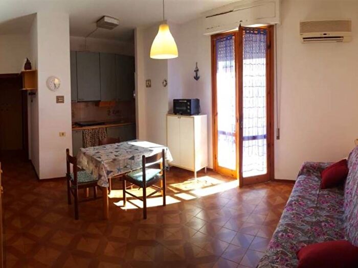 Appartamento monolocale in affitto in Via Parri, Centro, Follonica