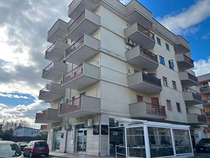 Appartamento trilocale in vendita in Via Aldo Moro, Francavilla Fontana