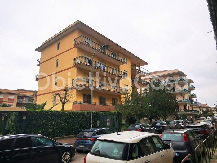 Appartamento trilocale in affitto in Via Arrigo Boito, Parco Cerasole, Caserta