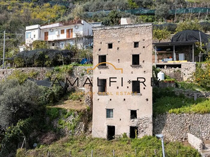 Casa con 5 locali in vendita in Ravello