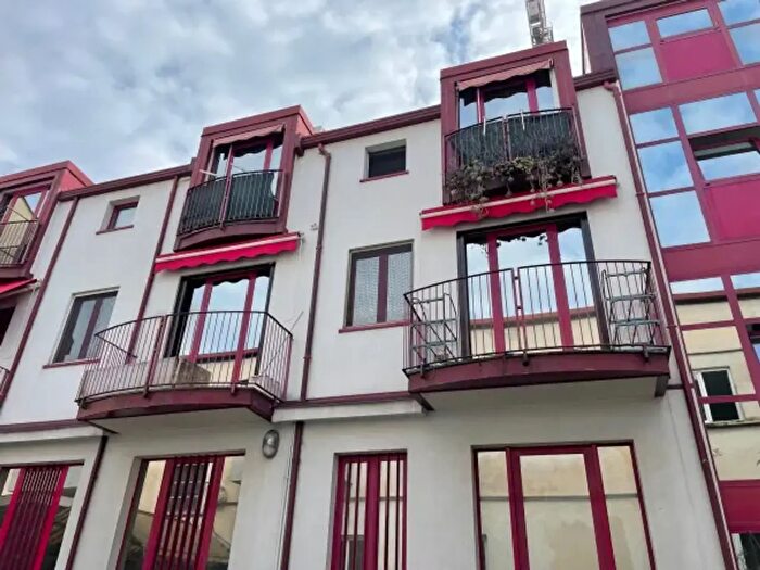 Appartamento trilocale in vendita in Via Gianfranco Zuretti, Milano