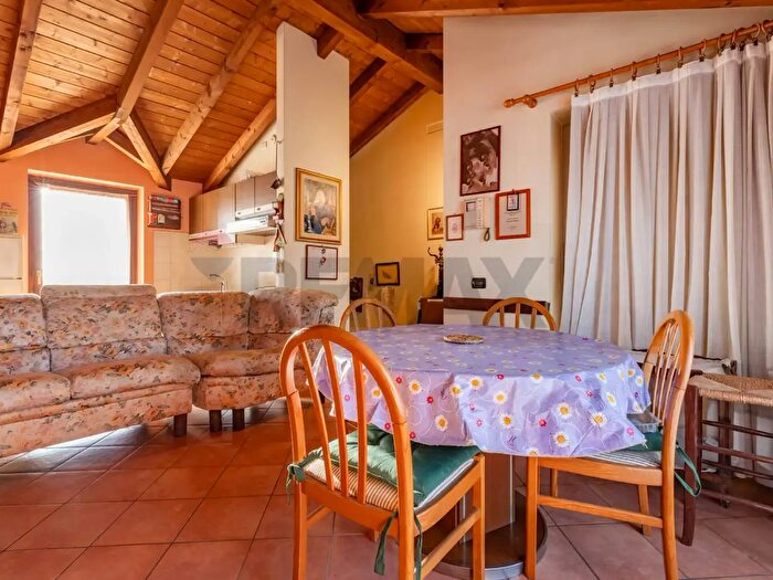 Appartamento trilocale in vendita in Via Bruno Passerini, Tradate