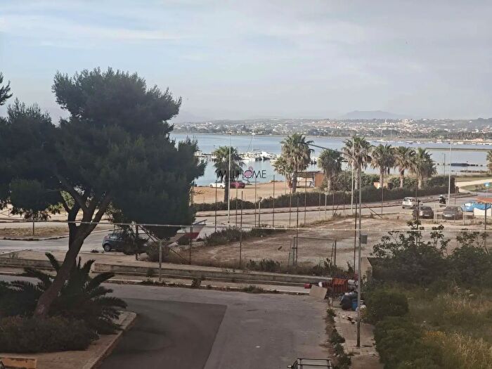 Appartamento trilocale in vendita in Via Giovanni Falcone, Marsala