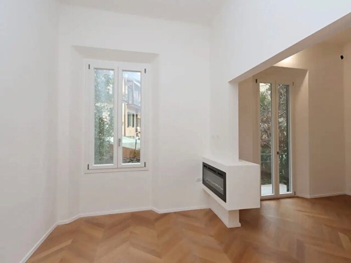 Appartamento con 5 locali in vendita in Firenze