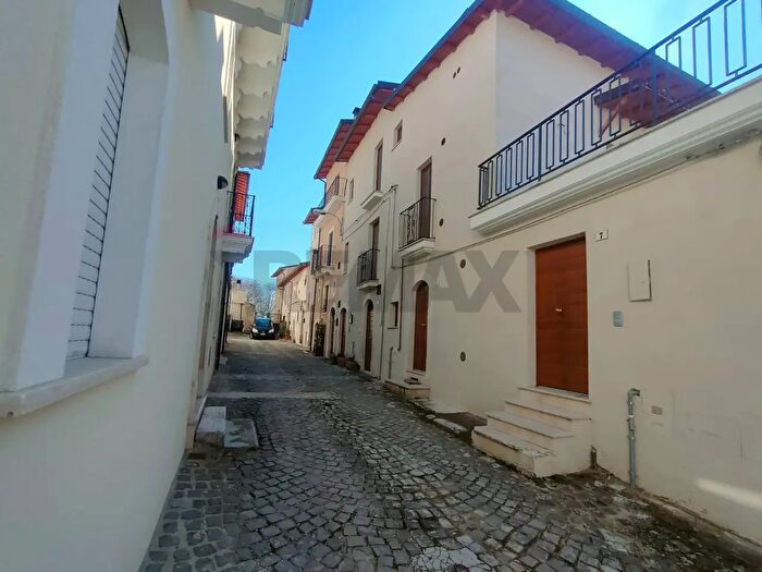Casa trilocale in vendita in L'Aquila