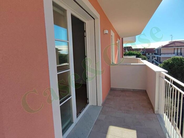 Appartamento trilocale in affitto in Via Poggi, Celle Ligure Pecorile, Celle Ligure