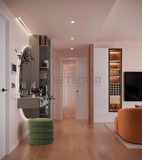 Appartamento con 7 locali in vendita in Viale Mercato Nuovo, Vicenza