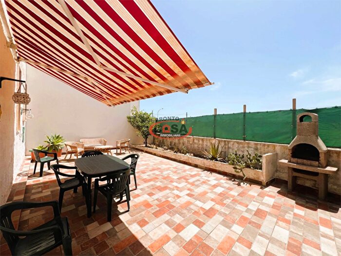 Casa con 6 locali in vendita in Petrosino