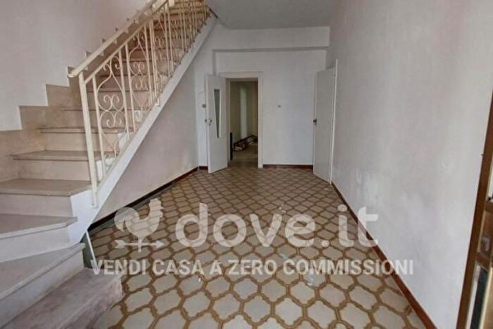 Casa con 5 locali in vendita in Via Giuseppe Mazzini, San Pietro Vernotico