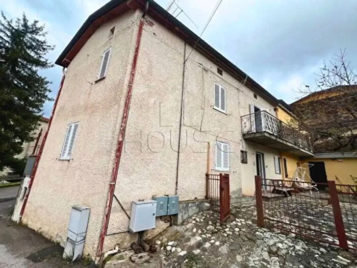 Appartamento con 5 locali in vendita in Viale Giotto, Monterchi
