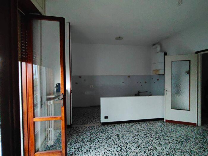 Appartamento trilocale in affitto in Via Creta, Vicobarone, Ziano Piacentino