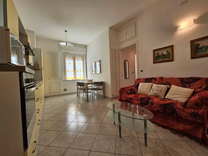 Appartamento trilocale in vendita in Via Montegrappa, Varazze