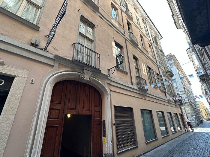 Appartamento bilocale in affitto in Via Sant'Agostino, Quadrilatero Romano, Torino