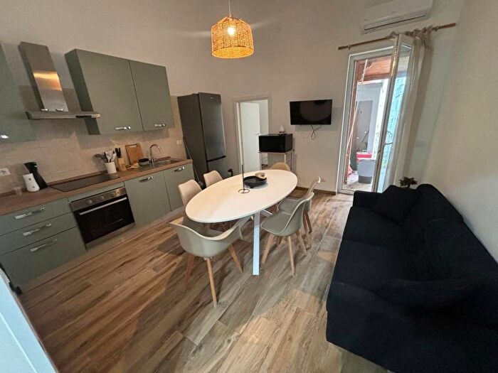 Appartamento trilocale in affitto in Via Giuseppe Mazzini, Borgo, Taranto