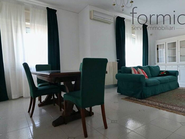 Appartamento quadrilocale in affitto in Via Cegnacolo, Centro, Ercolano