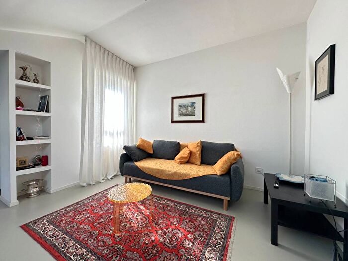 Appartamento bilocale in affitto in Viale Regina Margherita, Lungomare Strada Parco, Pescara