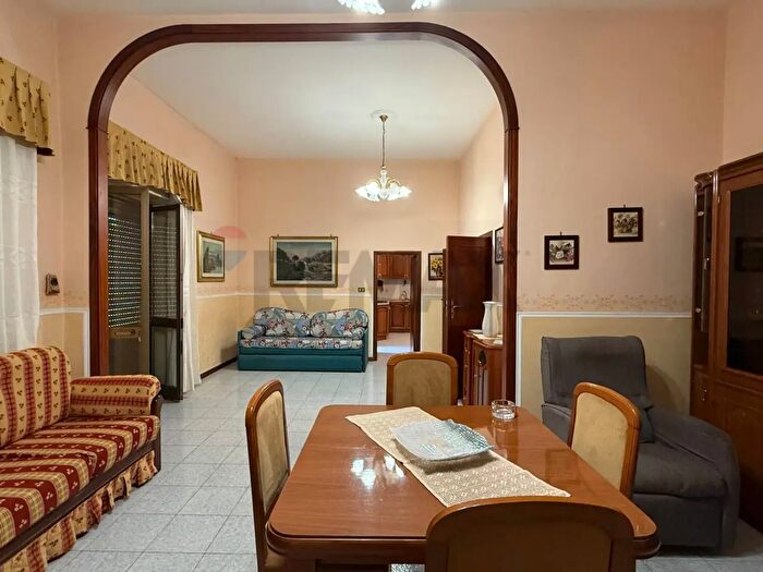 Casa con 5 locali in vendita in Via Magenta, Castiglione Di Sicilia