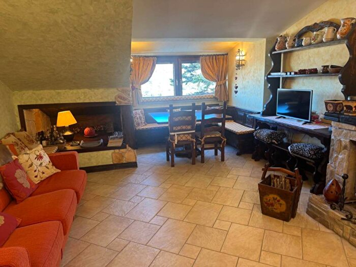 Appartamento trilocale in affitto in Via Pineta Vittoria, Centro, Roccaraso