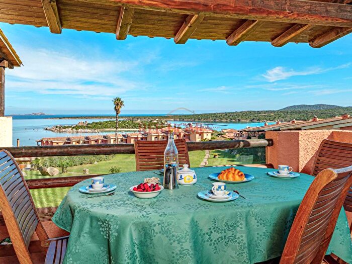 Appartamento trilocale in affitto in SP, Golfo Aranci