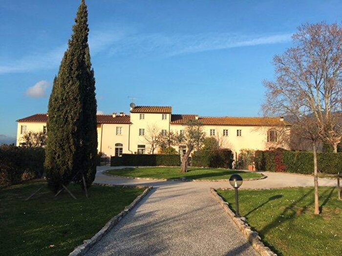 Casa con 6 locali in vendita in San Giuliano Terme