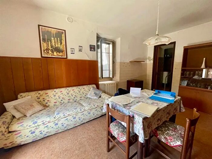 Casa trilocale in vendita in Via Luigi Rossi, Sumirago