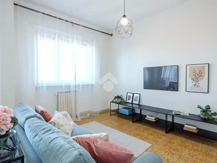 Appartamento con 6 locali in vendita in Via Faustina Mazzetti, Riva Presso Chieri