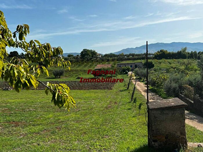 Casa trilocale in vendita in Via CapitancelliVelletri, Velletri