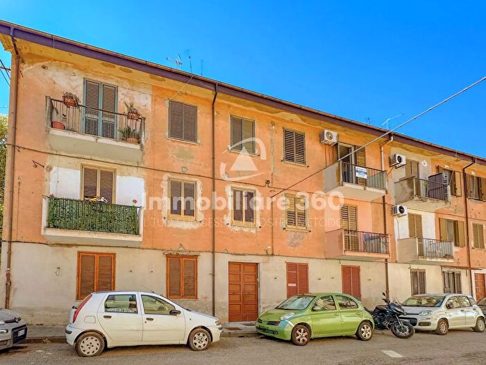 Appartamento bilocale in vendita in Via R Salerno, Cosenza