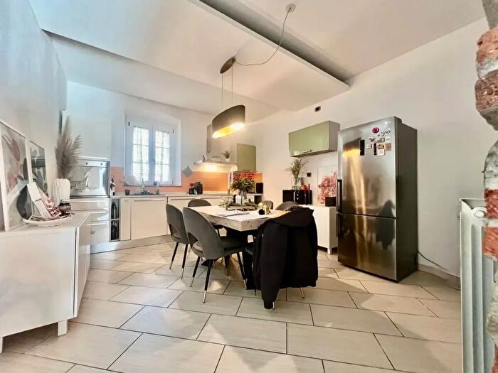 Casa con 5 locali in vendita in Lucca