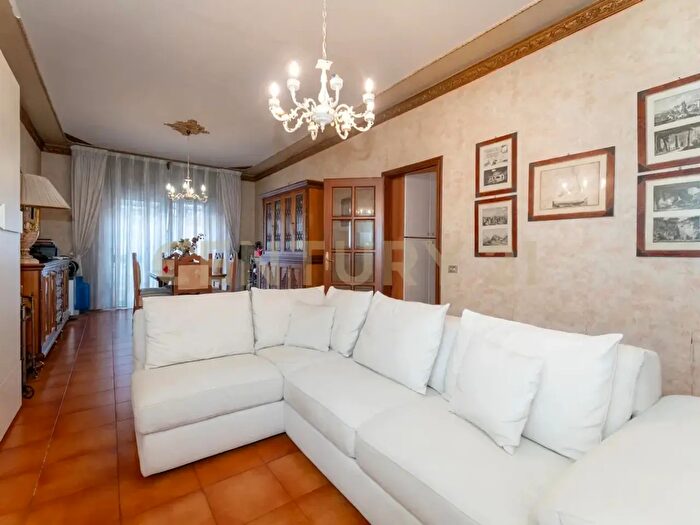 Appartamento quadrilocale in vendita in Via Galermo, Catania