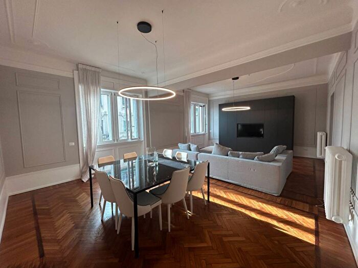 Appartamento trilocale in affitto in Via Enrico Besana, Guastalla, Milano