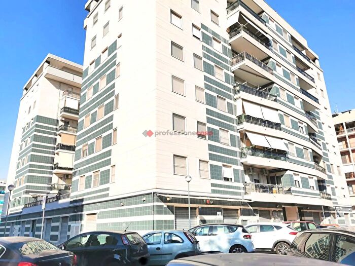Appartamento trilocale in vendita in Via Gramsci, Foggia