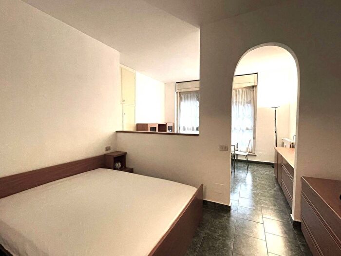 Appartamento bilocale in affitto in Viale Belisario, Pagano, Milano