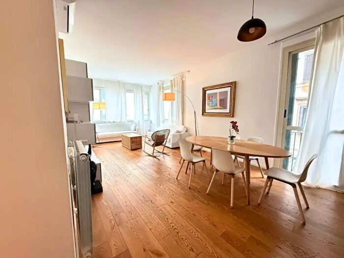 Appartamento quadrilocale in vendita in Via dellOlmetto, Roma