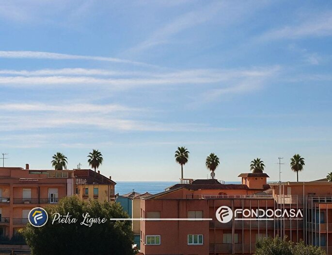 Appartamento bilocale in vendita in Via Vittorio Veneto, Borgio Verezzi