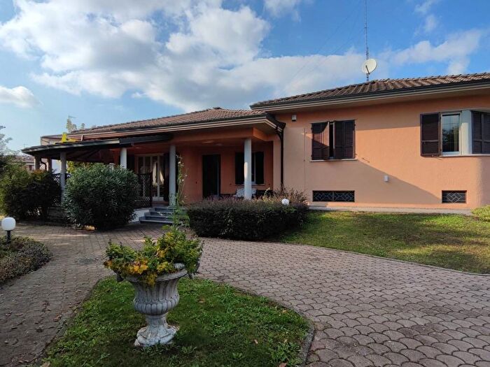 Casa con 6 locali in vendita in Via Roma, Centro, San Giorgio Piacentino