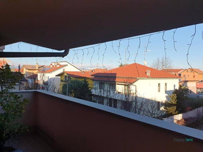 Appartamento bilocale in affitto in Via Isonzo, Centro, Bollate