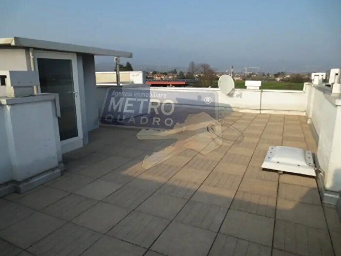 Appartamento con 6 locali in vendita in Via del Costo, Thiene