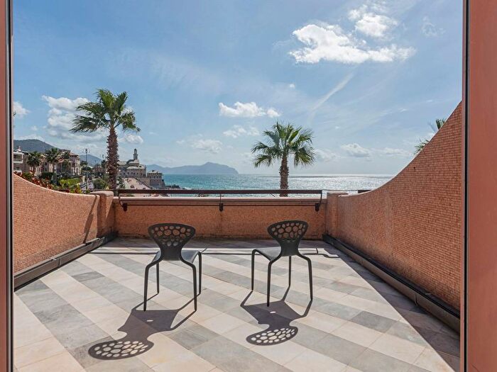 Appartamento monolocale in affitto in Corso Italia, Albaro, Genova