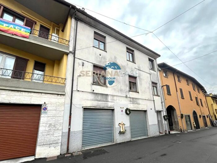 Appartamento bilocale in vendita in Via Torquato Tasso, Nembro