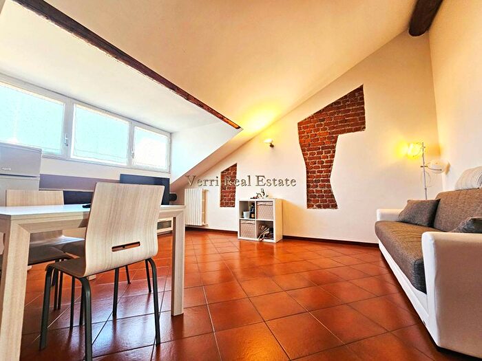 Appartamento trilocale in affitto in Viale Monte Nero, Montenero, Milano