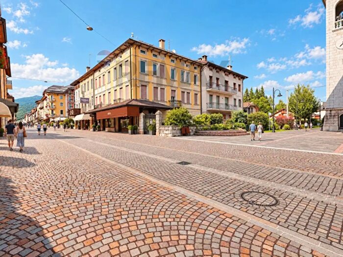 Appartamento con 7 locali in vendita in Asiago