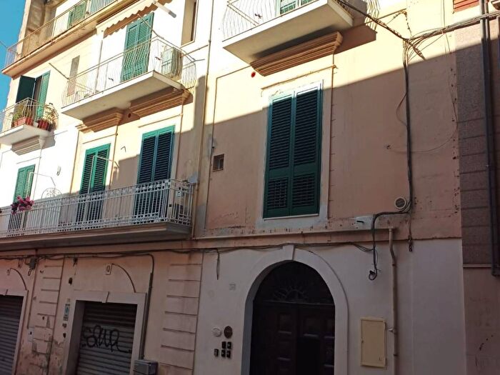 Appartamento trilocale in affitto in Via Michele Torraca, Centro, Matera