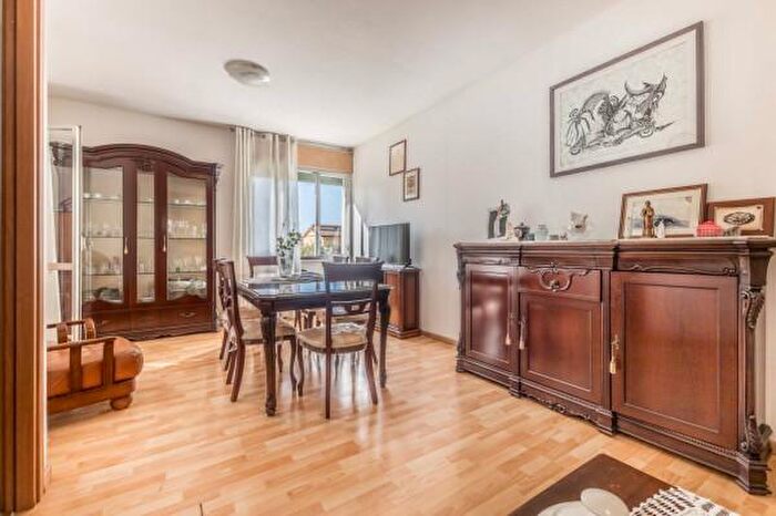 Appartamento quadrilocale in vendita in Viale John Fitzgerald Kennedy, Latina