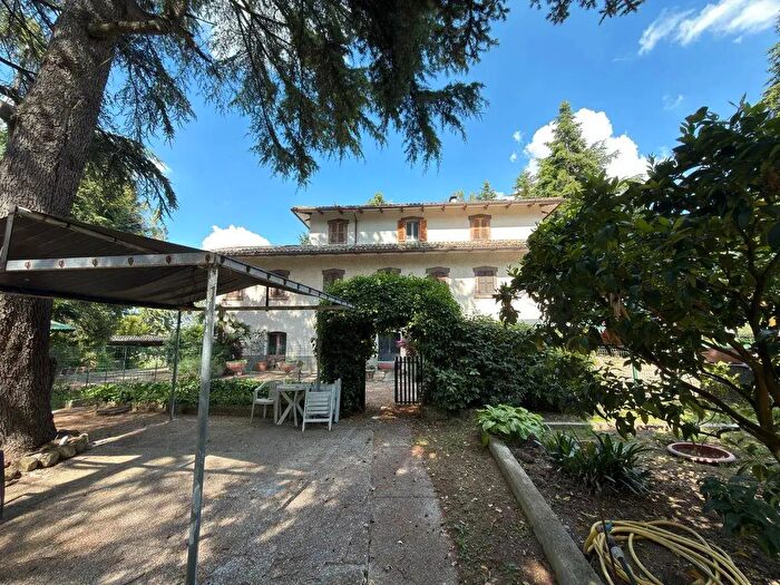 Case in Vendita e in Affitto - 2
