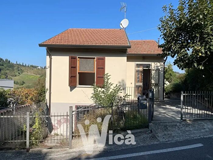 Casa con 6 locali in vendita in Via Sorrivoli, Cesena